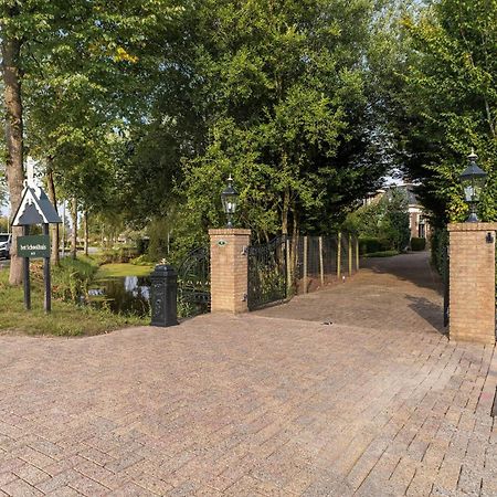 Het Schoolhuis Ferwerd Buitenkant foto